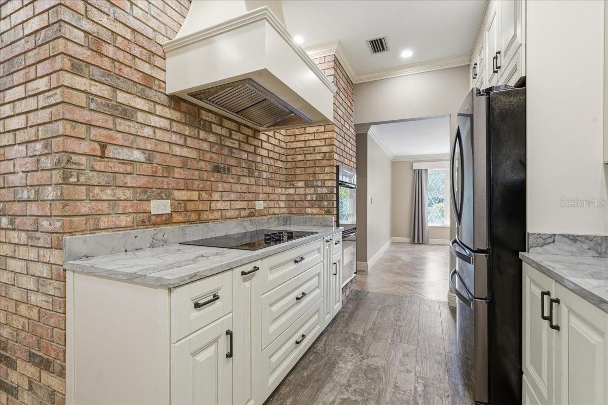 325 SHEFFIELD CIR W, PALM HARBOR, FL, 34683