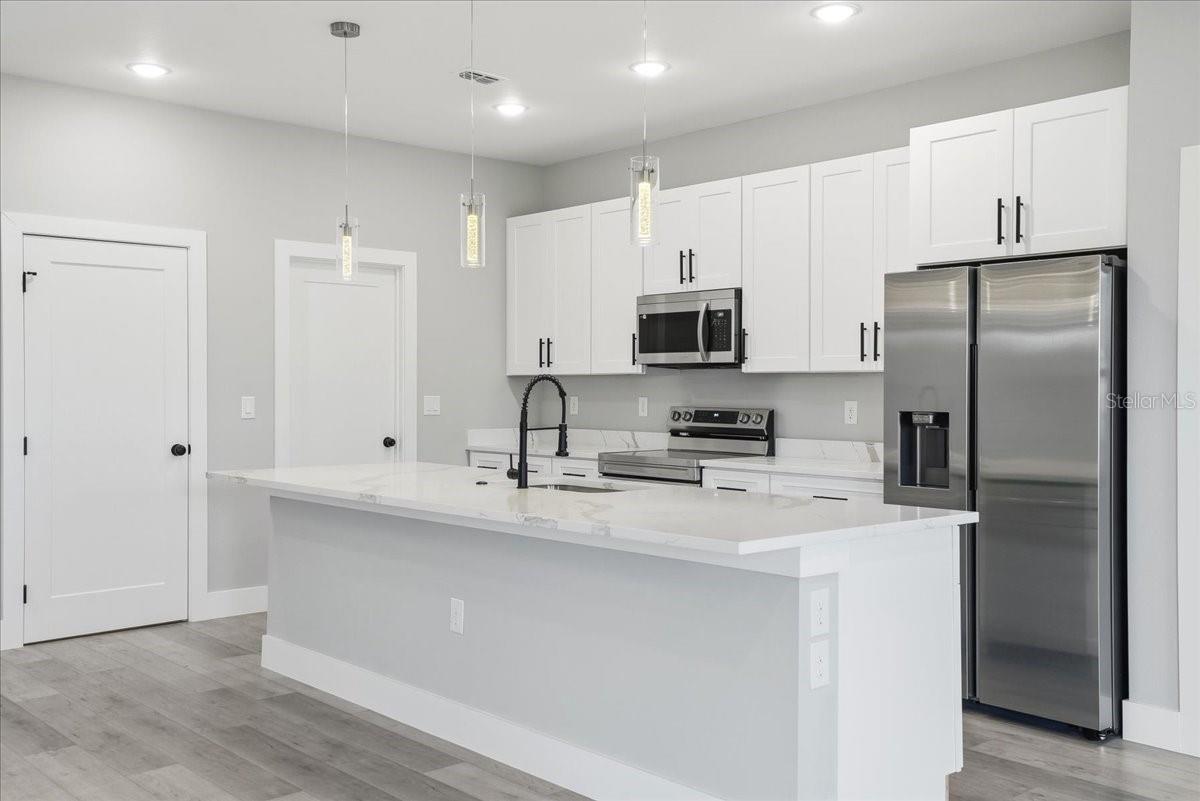 18292 TROON AVE, PORT CHARLOTTE, FL, 33948