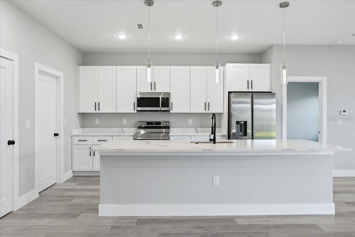 18292 TROON AVE, PORT CHARLOTTE, FL, 33948