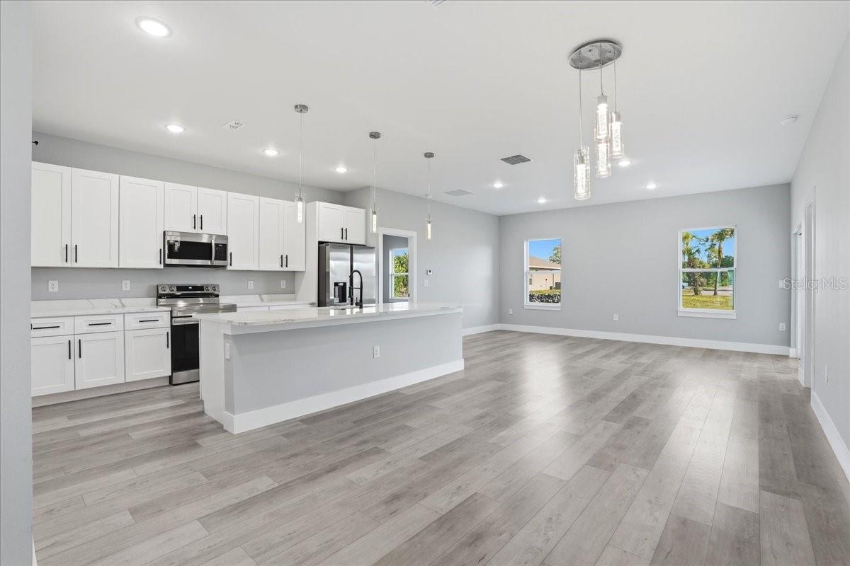 18292 TROON AVE, PORT CHARLOTTE, FL, 33948