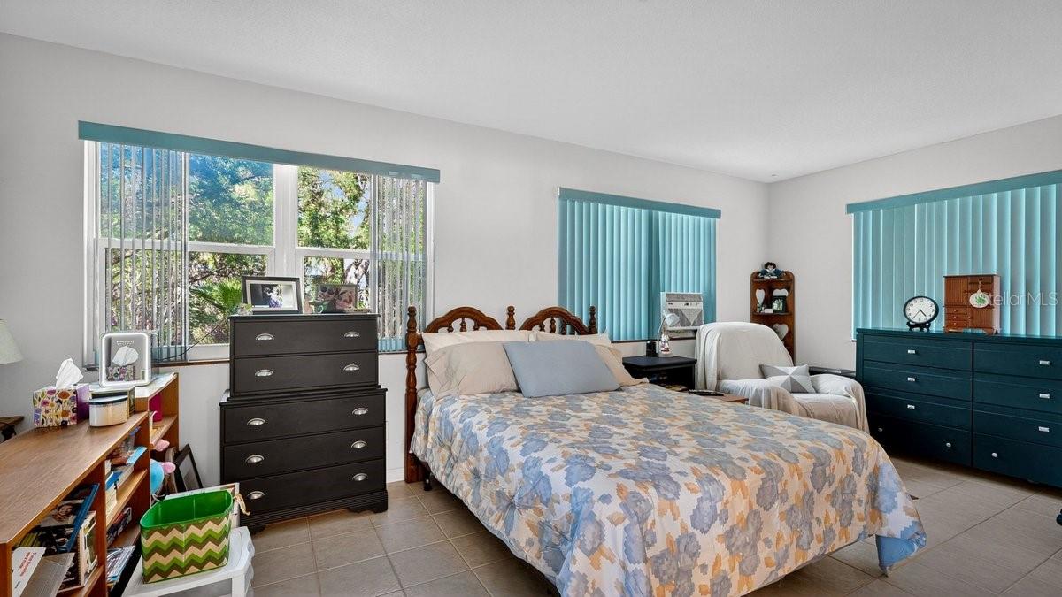 2217 GREEN ST, SOUTH DAYTONA, FL, 32119