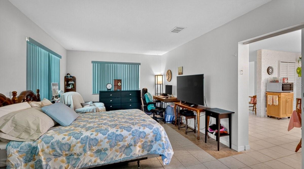 2217 GREEN ST, SOUTH DAYTONA, FL, 32119