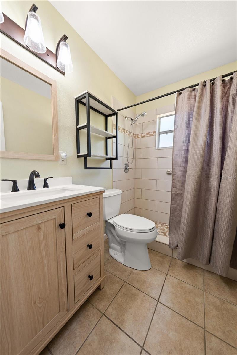 7504 91ST ST, SEMINOLE, FL, 33777