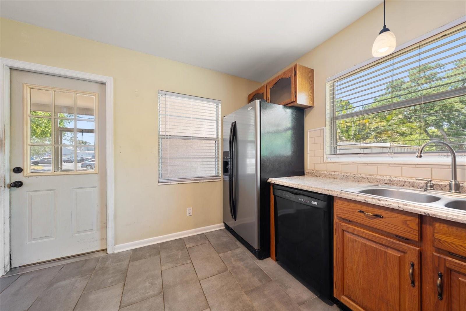 7504 91ST ST, SEMINOLE, FL, 33777