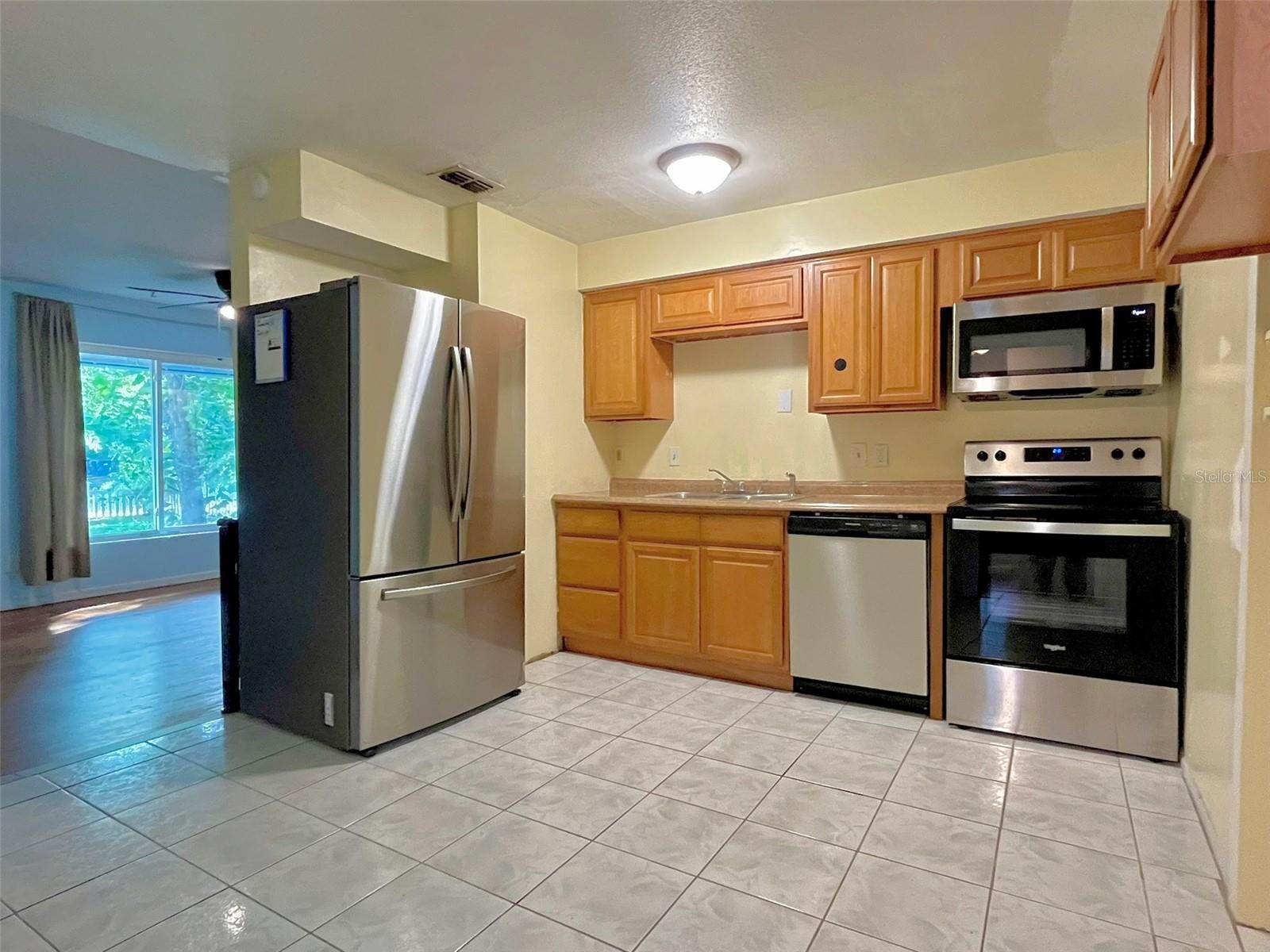 2611 PEMBROOK DR, ORLANDO, FL, 32810