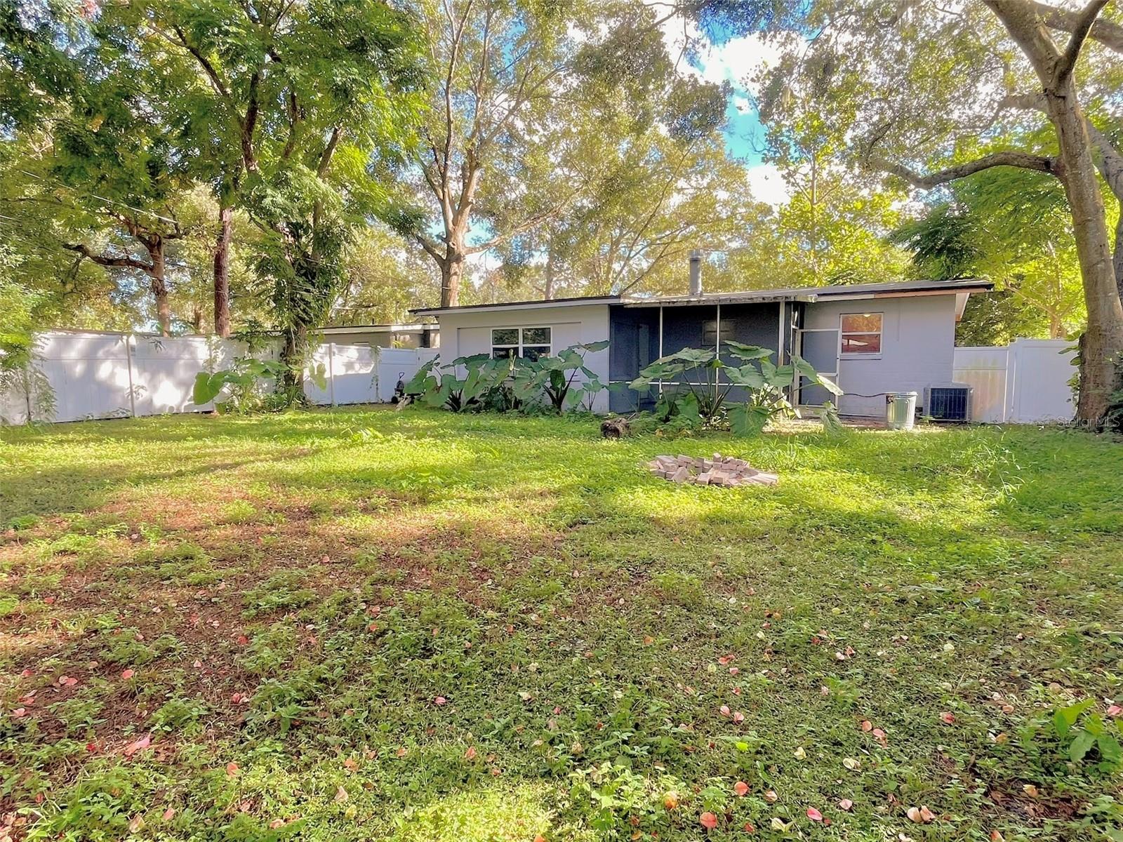 2611 PEMBROOK DR, ORLANDO, FL, 32810