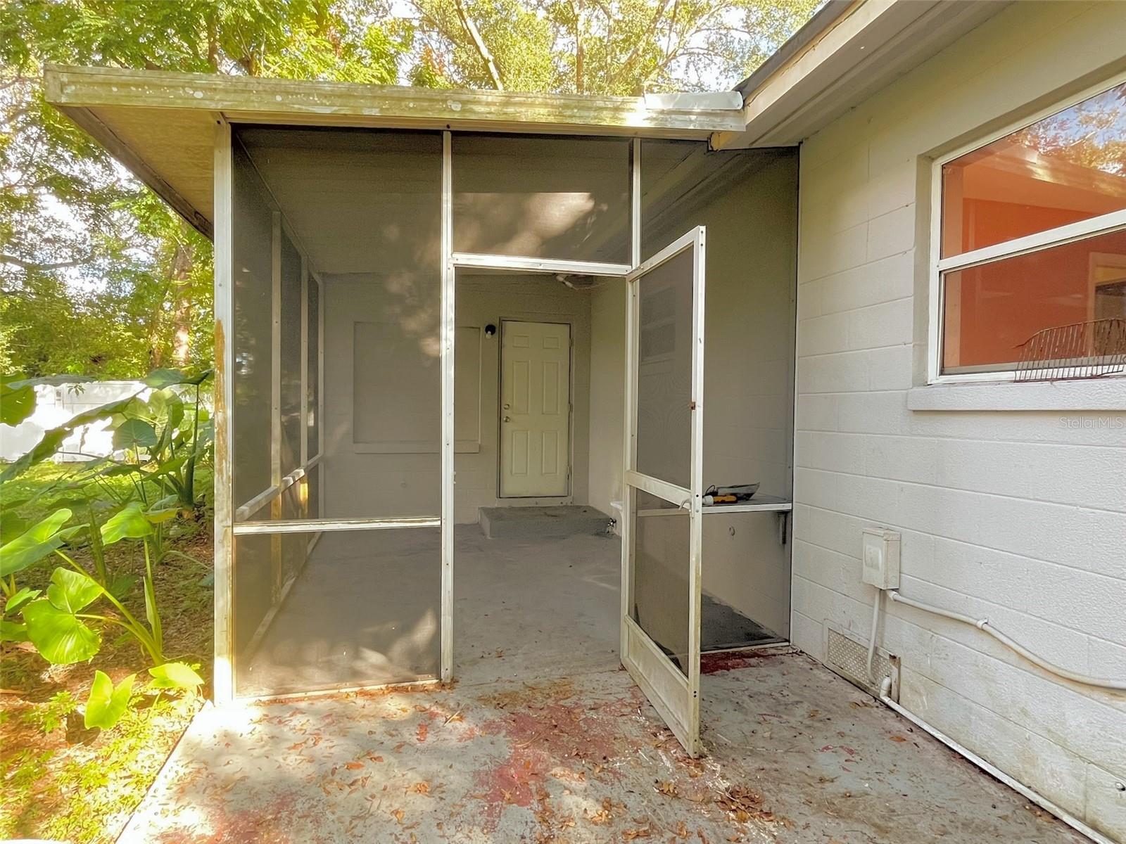 2611 PEMBROOK DR, ORLANDO, FL, 32810