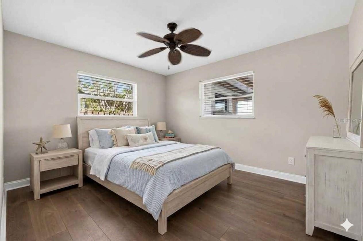 4200 BEACH DR SE, ST PETERSBURG, FL, 33705