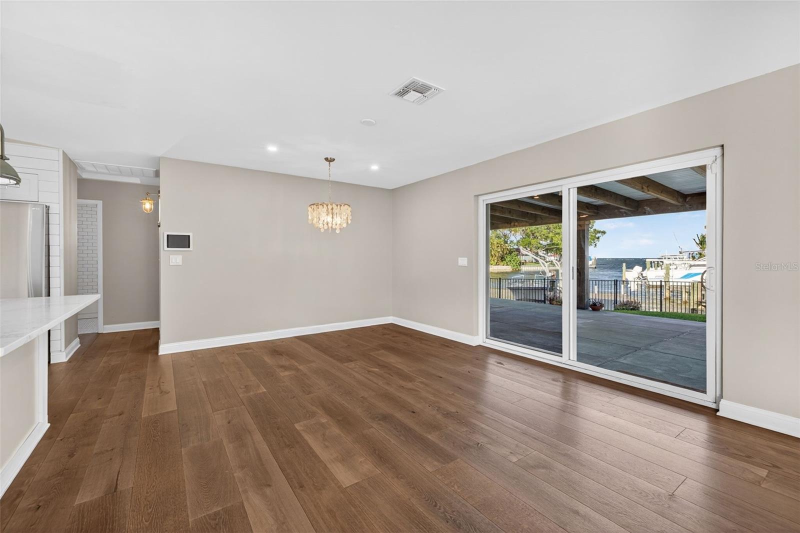 4200 BEACH DR SE, ST PETERSBURG, FL, 33705