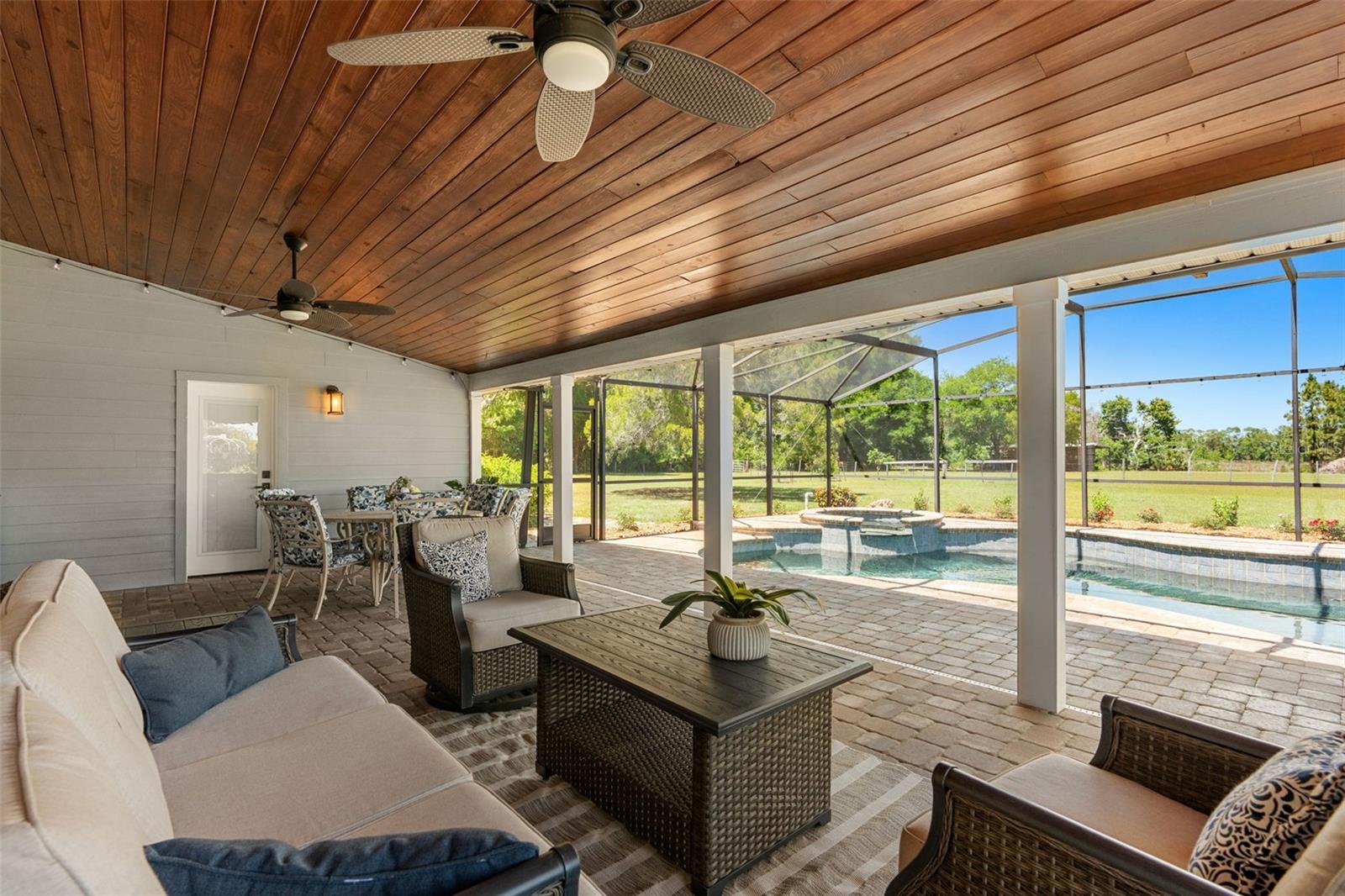 650 OLD MIMS RD, GENEVA, FL, 32732