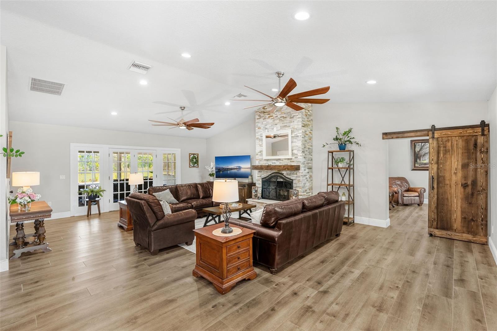 650 OLD MIMS RD, GENEVA, FL, 32732