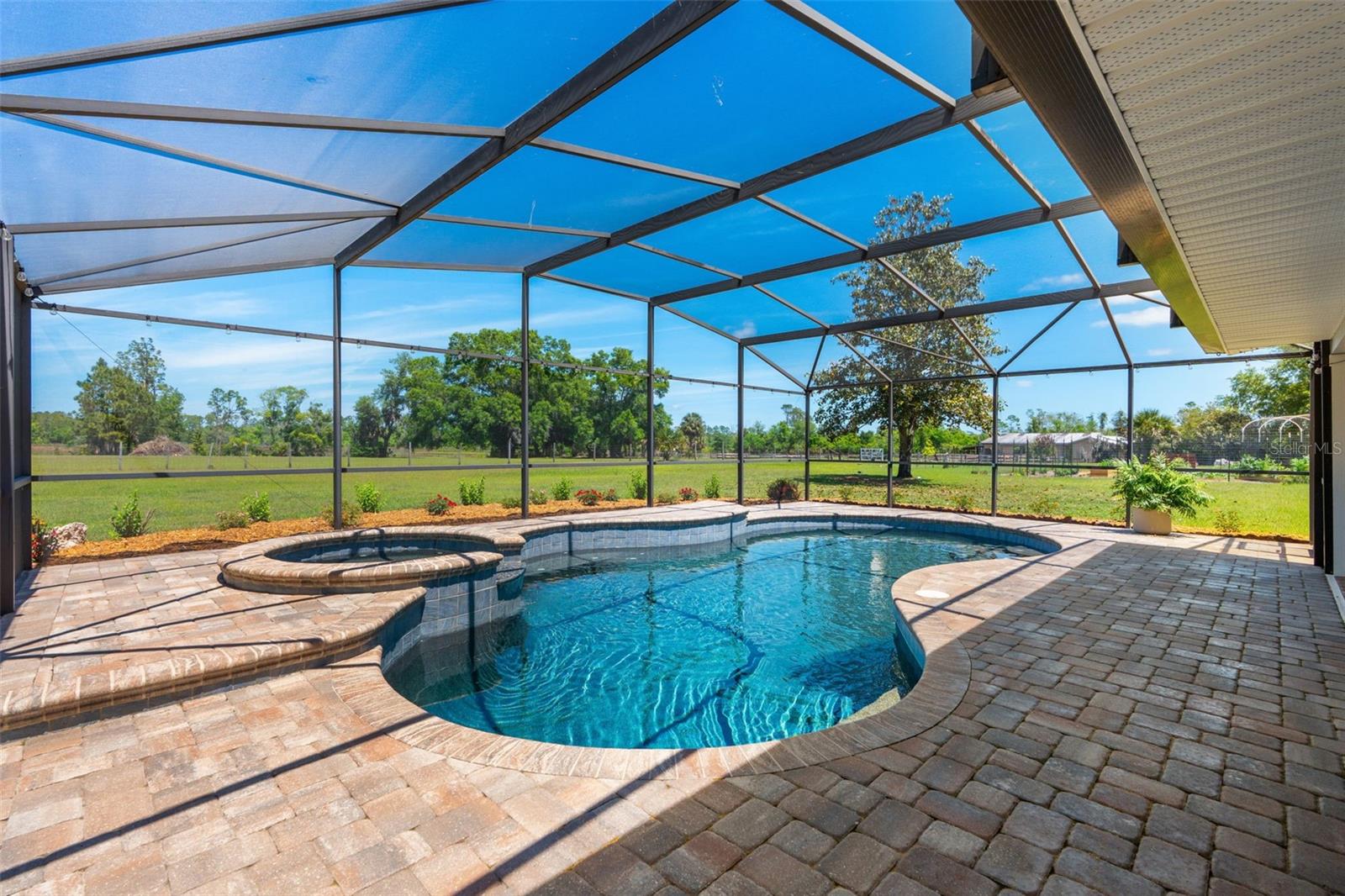 650 OLD MIMS RD, GENEVA, FL, 32732