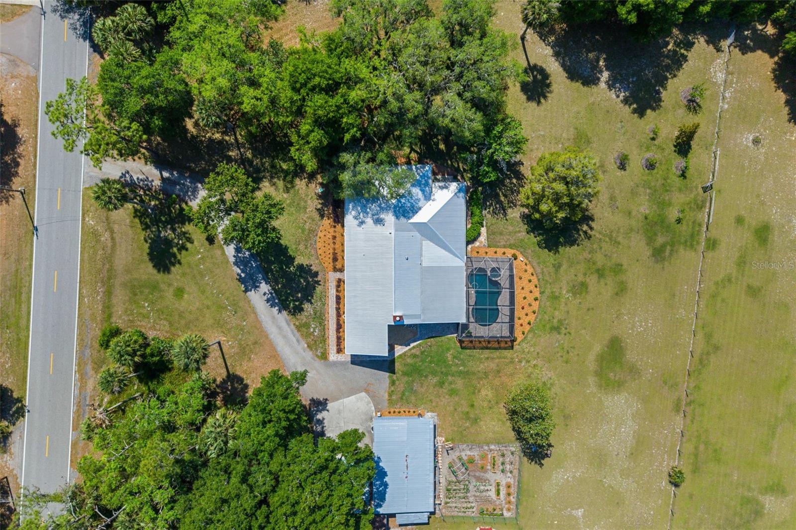650 OLD MIMS RD, GENEVA, FL, 32732