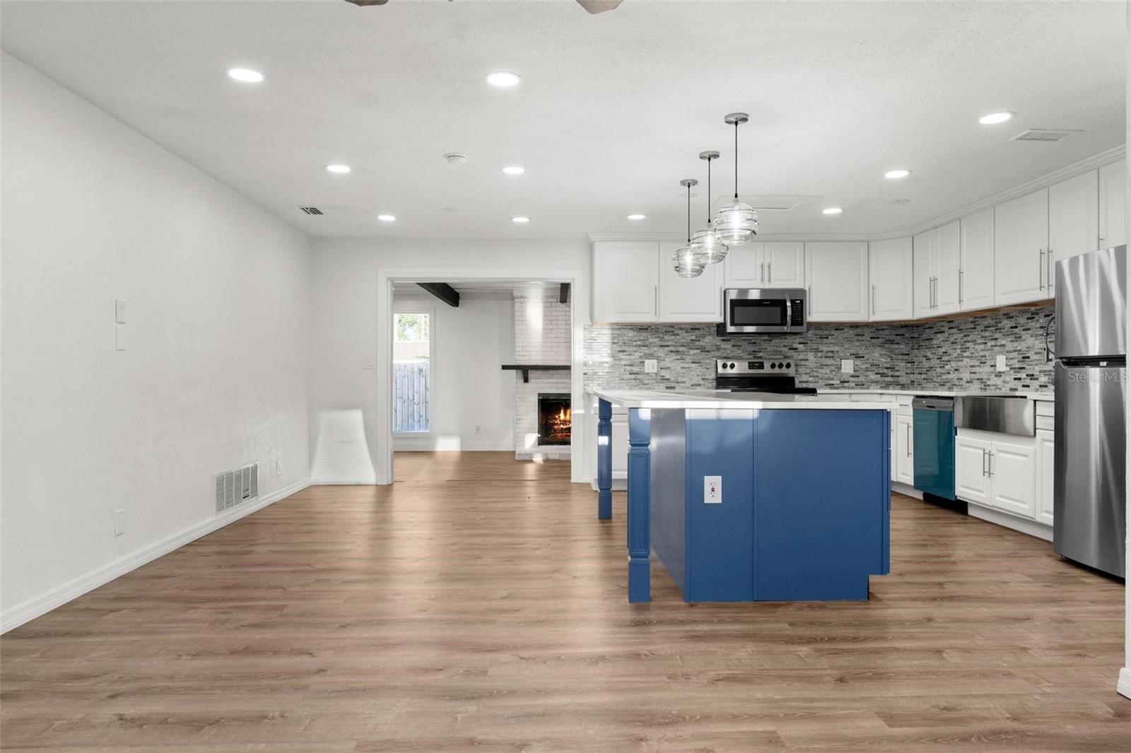 2203 NOTTINGHAM RD, SOUTH DAYTONA, FL, 32119