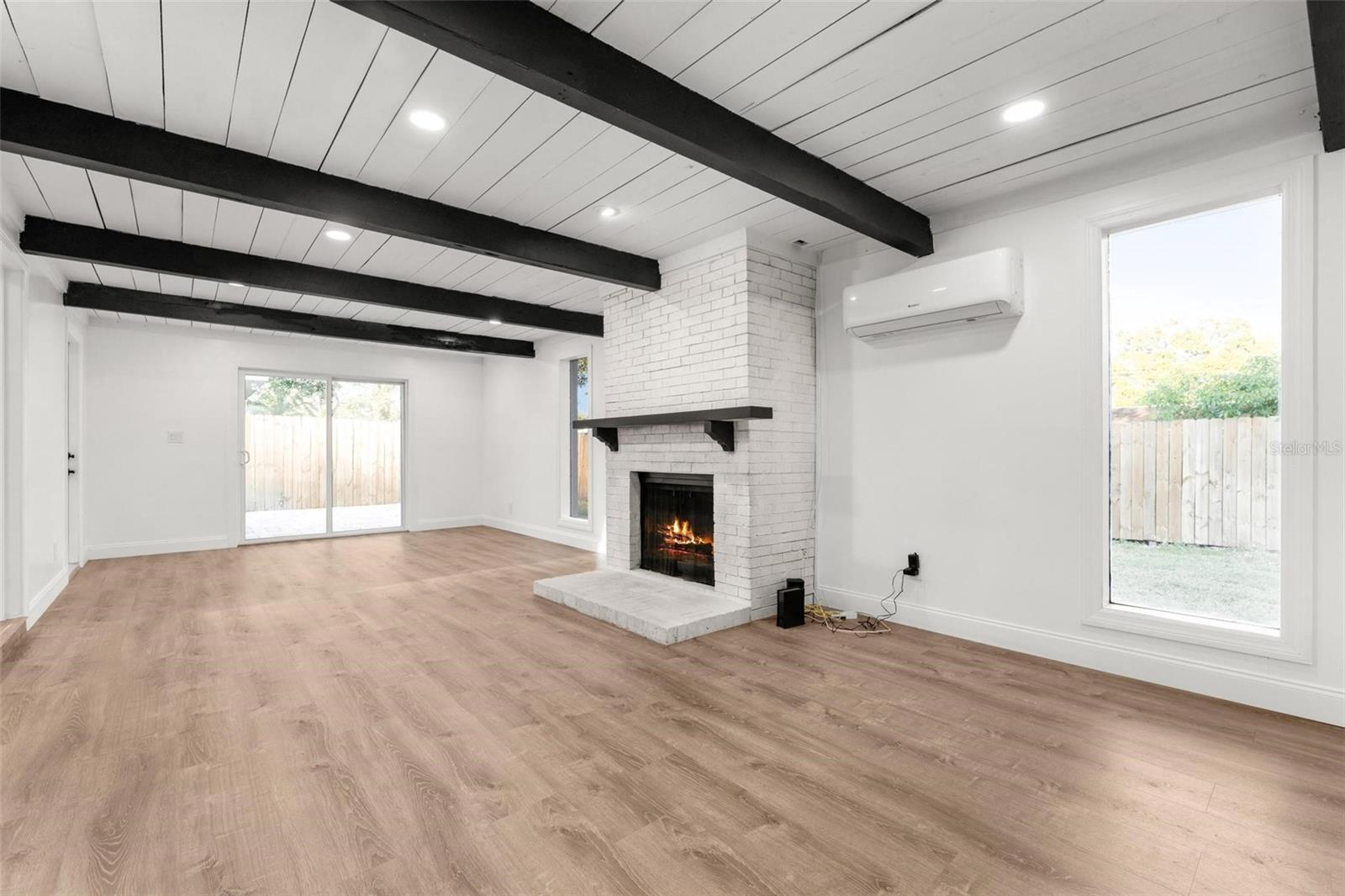 2203 NOTTINGHAM RD, SOUTH DAYTONA, FL, 32119