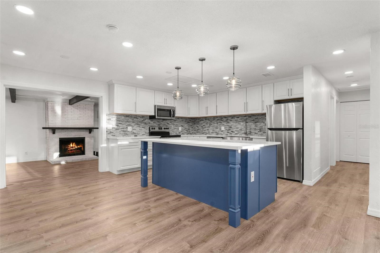 2203 NOTTINGHAM RD, SOUTH DAYTONA, FL, 32119