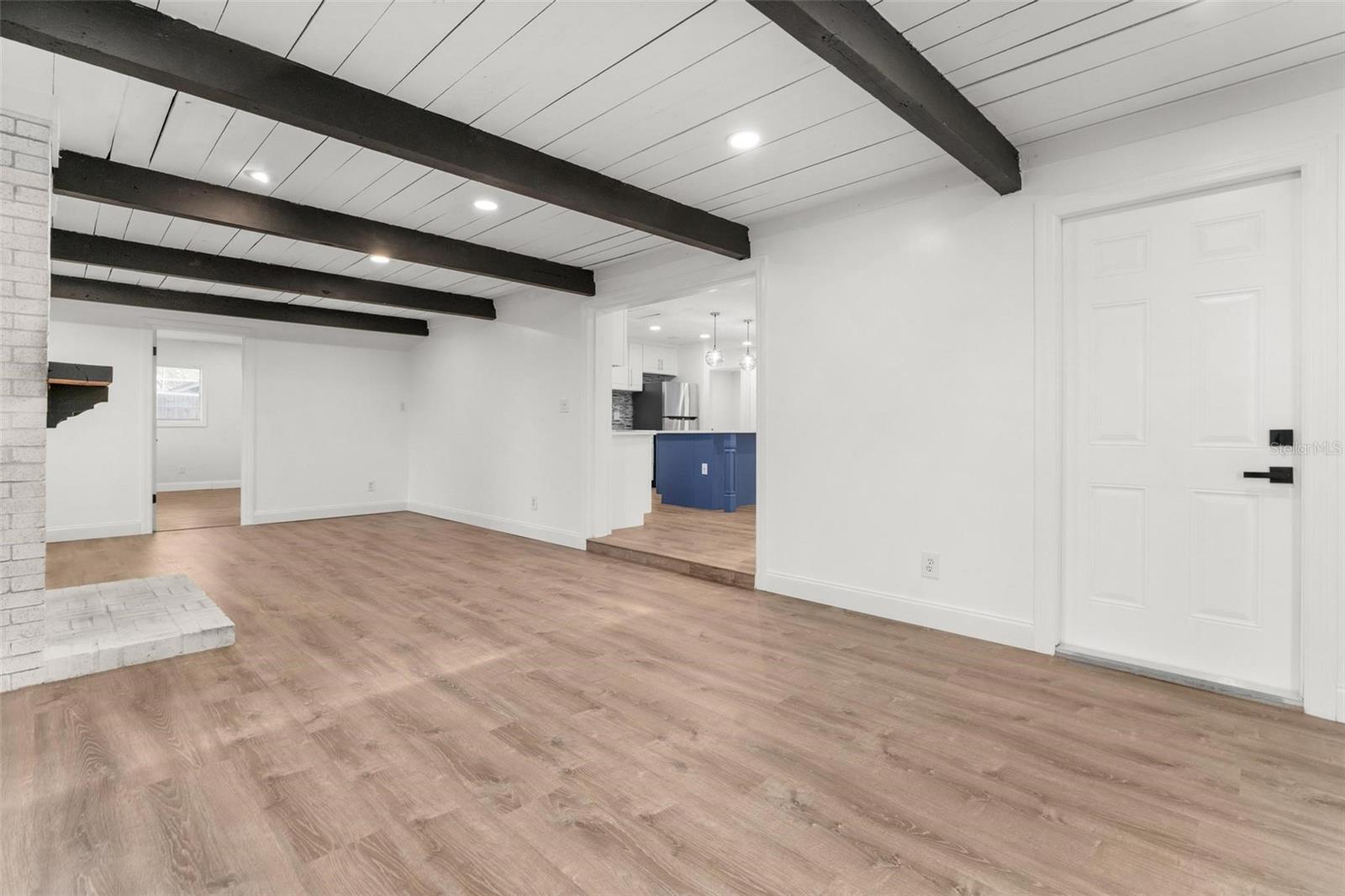 2203 NOTTINGHAM RD, SOUTH DAYTONA, FL, 32119