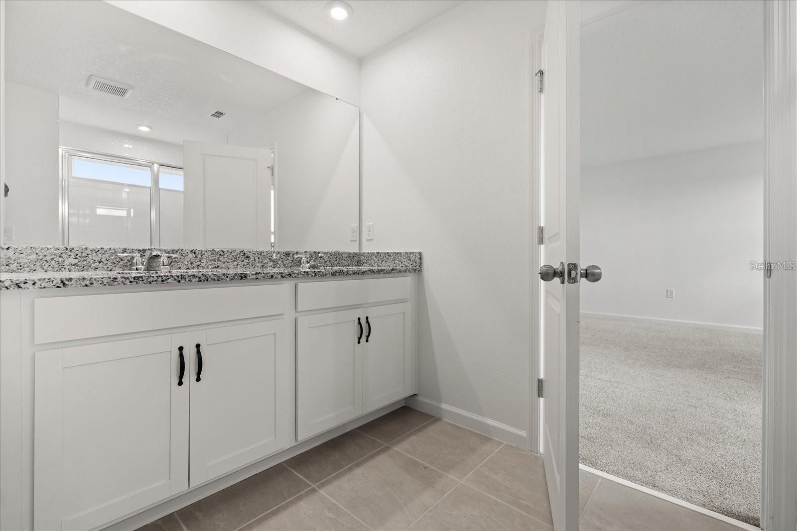 1051 LAKESHORE BREEZE PL, KISSIMMEE, FL, 34747