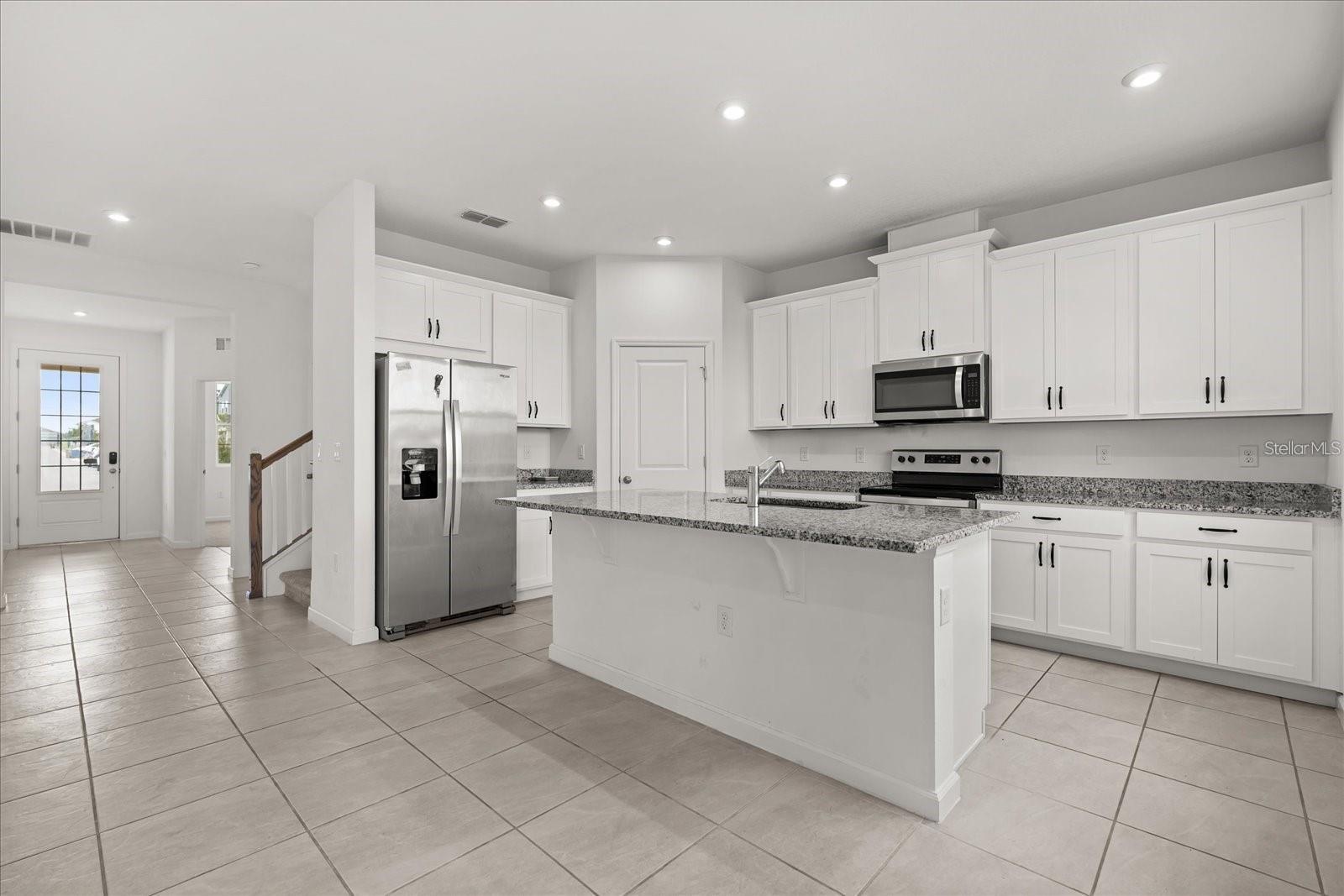 1051 LAKESHORE BREEZE PL, KISSIMMEE, FL, 34747