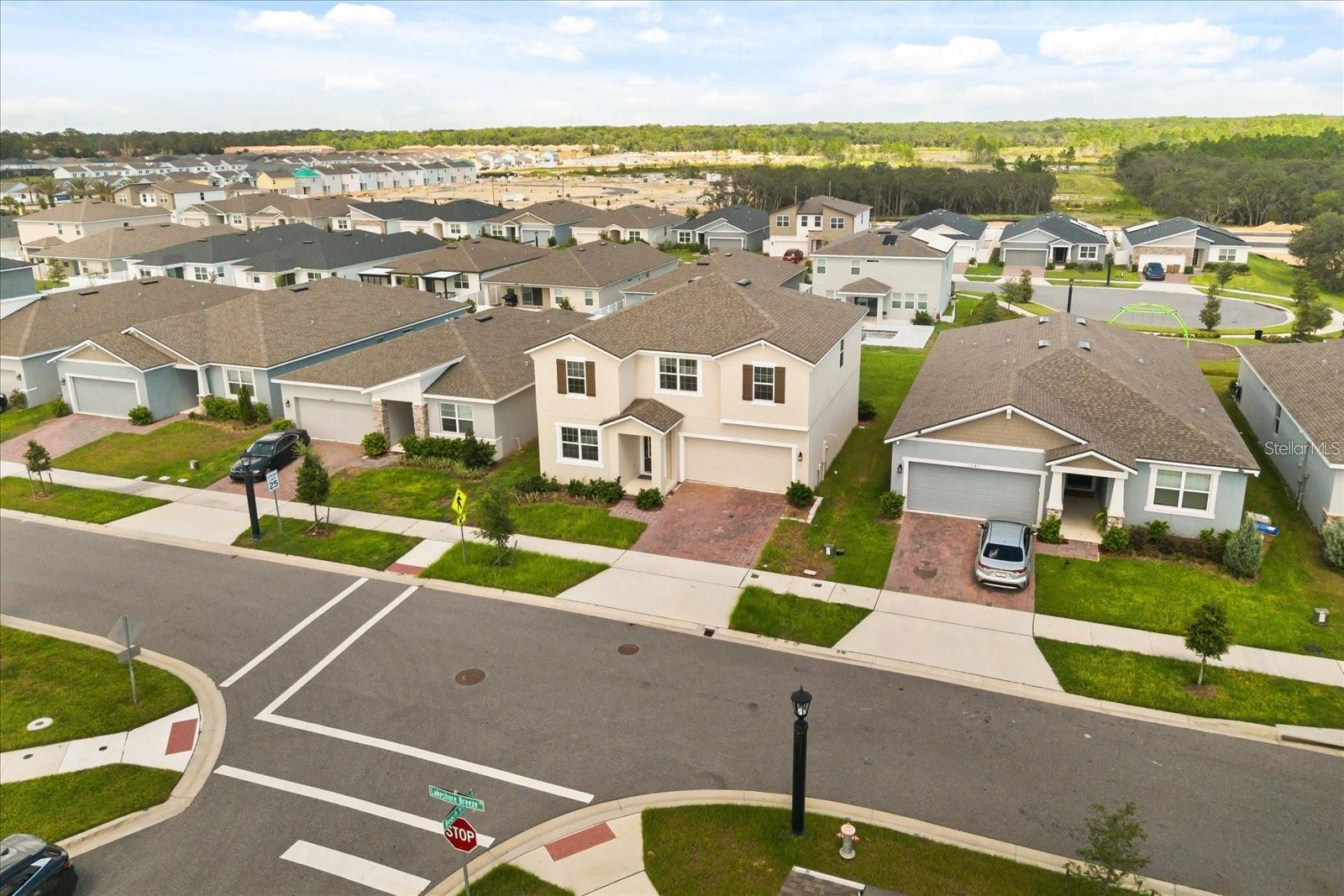 1051 LAKESHORE BREEZE PL, KISSIMMEE, FL, 34747