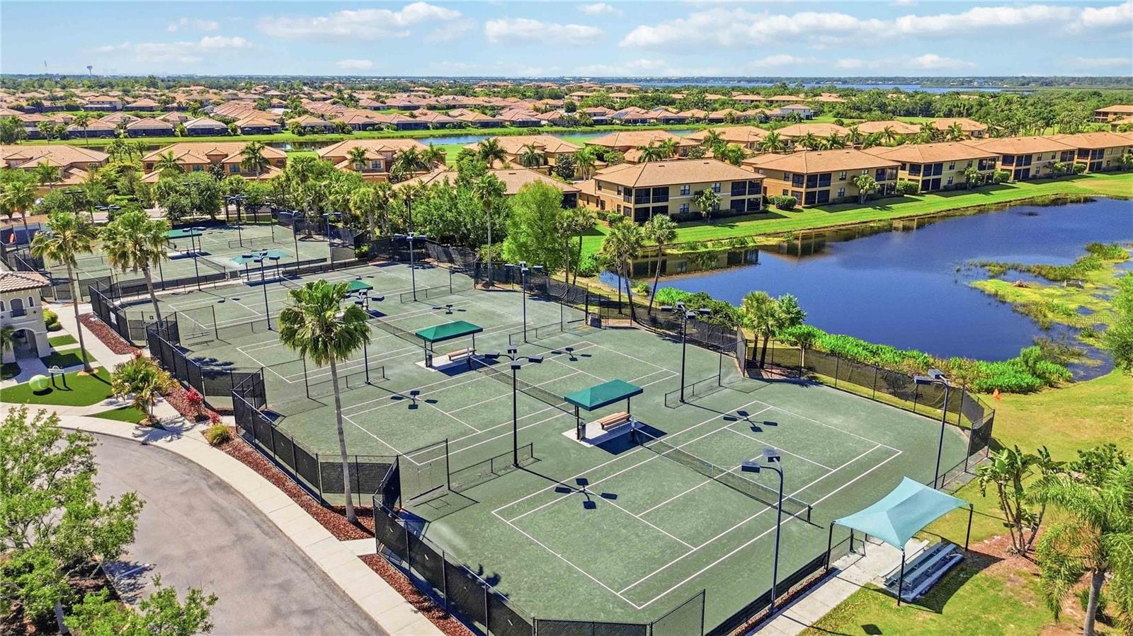 7019 RIVER HAMMOCK DR #202, BRADENTON, FL, 34212