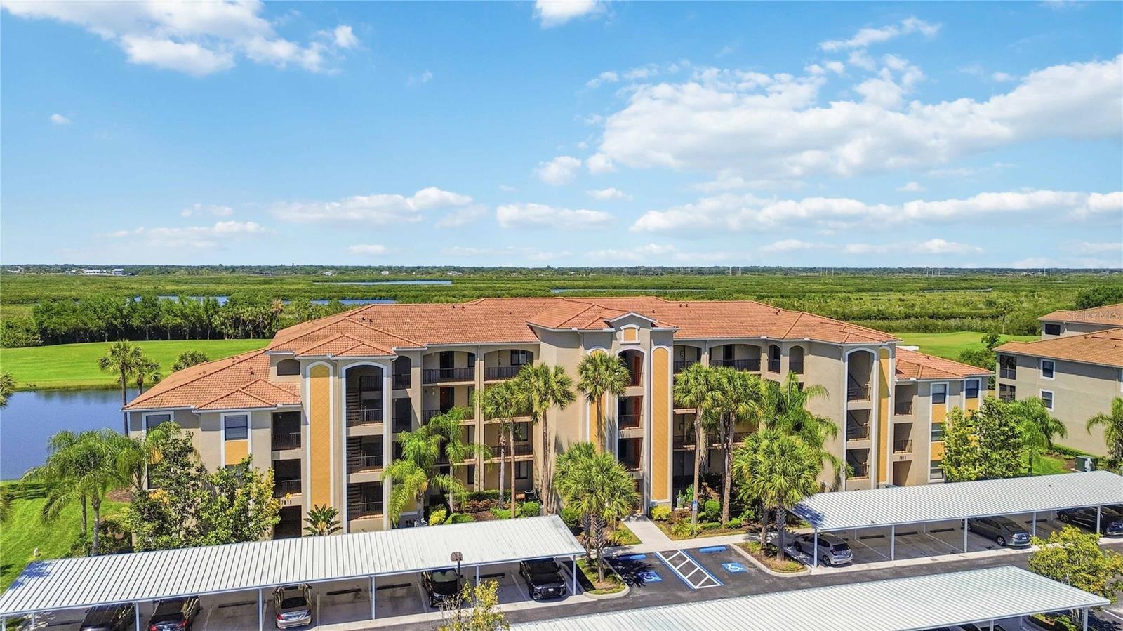 7019 RIVER HAMMOCK DR #202, BRADENTON, FL, 34212