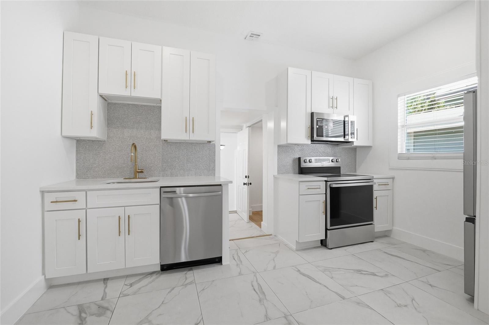 2120 W NASSAU ST, TAMPA, FL, 33607