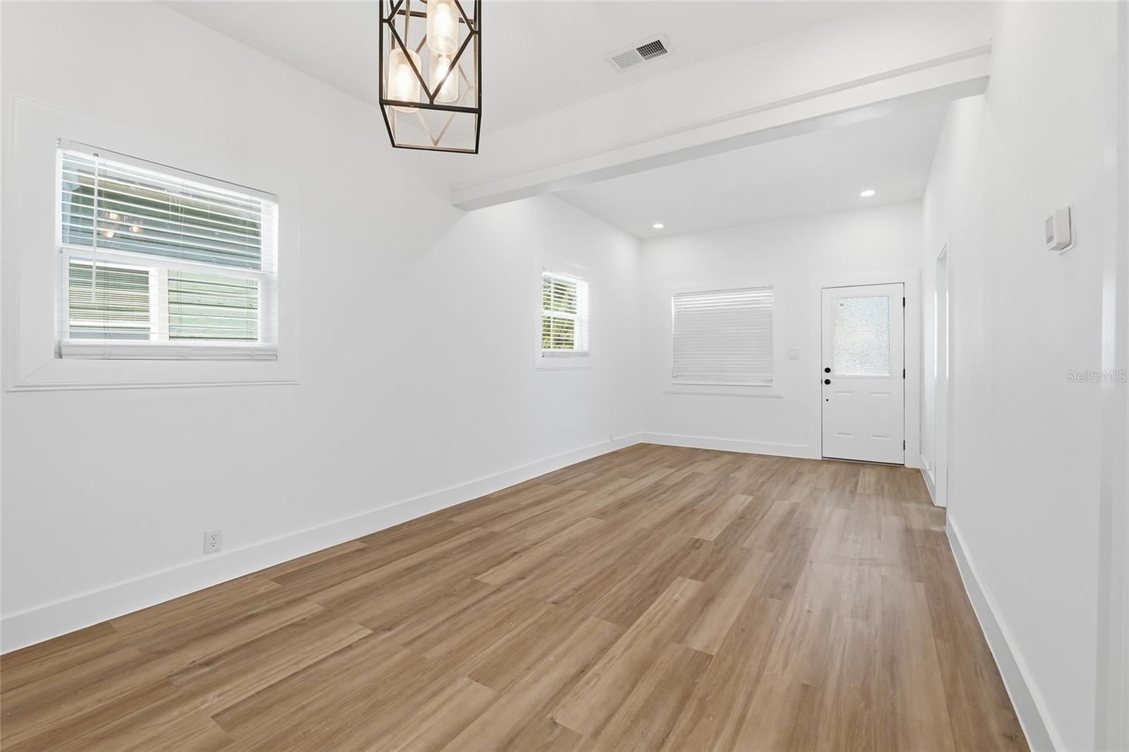 2120 W NASSAU ST, TAMPA, FL, 33607