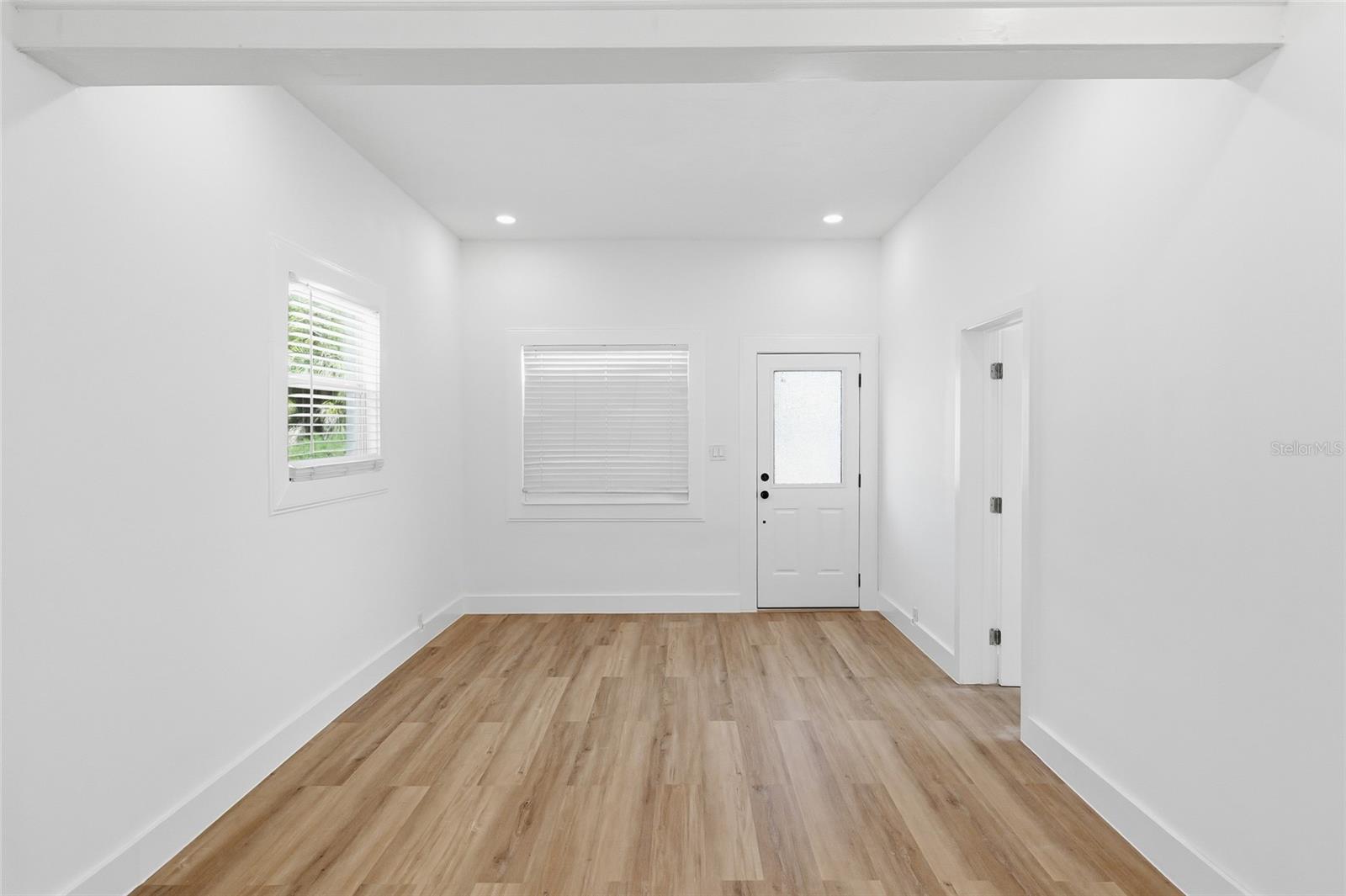 2120 W NASSAU ST, TAMPA, FL, 33607