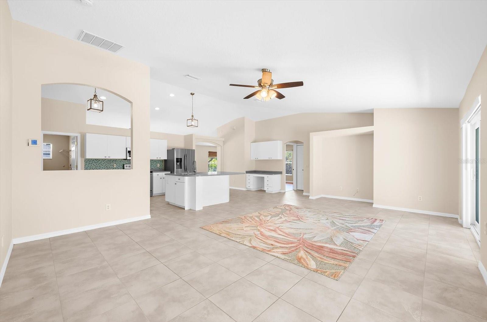 9660 MIAMI CIR, PORT CHARLOTTE, FL, 33981