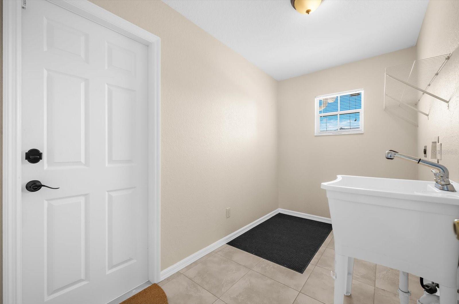 9660 MIAMI CIR, PORT CHARLOTTE, FL, 33981