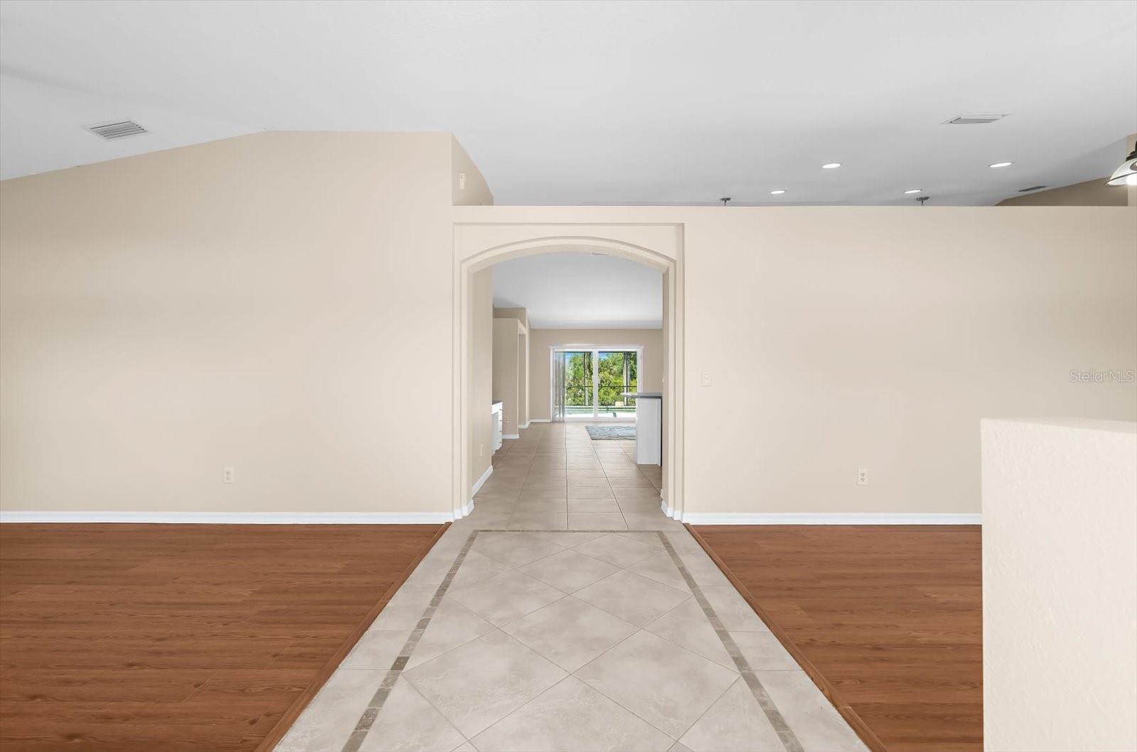 9660 MIAMI CIR, PORT CHARLOTTE, FL, 33981