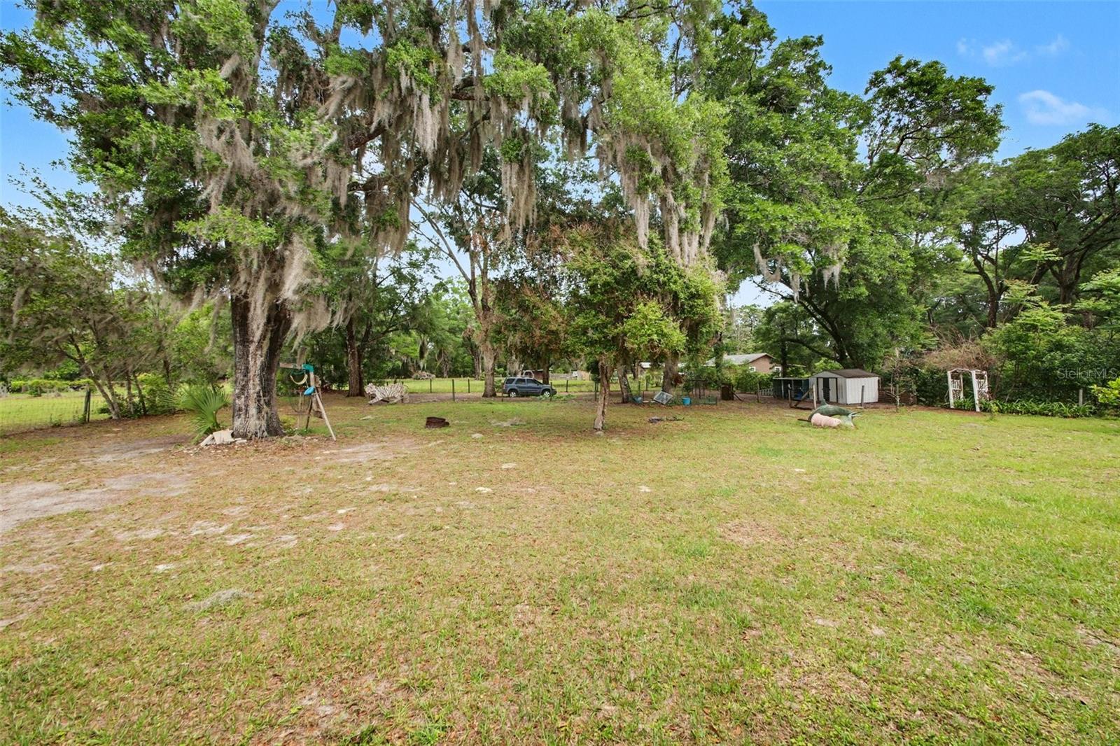 1225 GREENS DAIRY RD, DELAND, FL, 32720