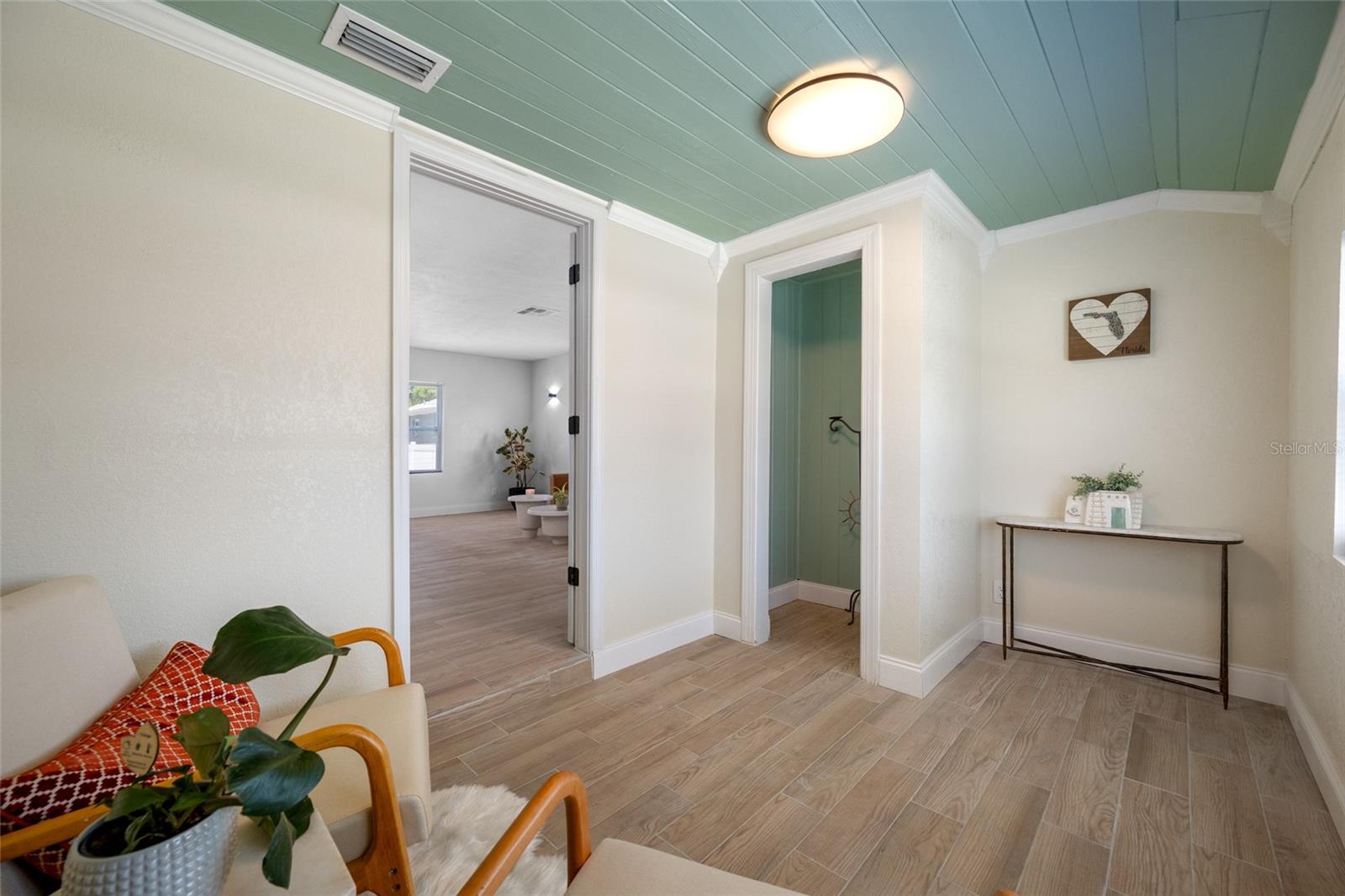 821 19TH AVE S, ST PETERSBURG, FL, 33705