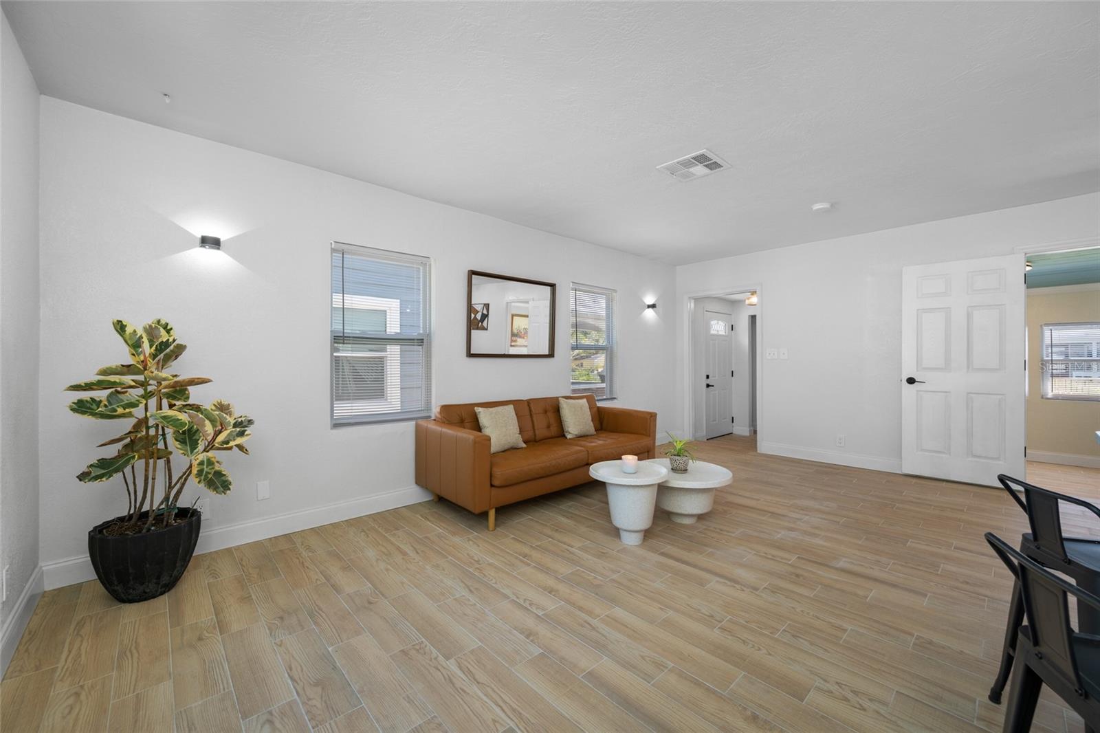 821 19TH AVE S, ST PETERSBURG, FL, 33705