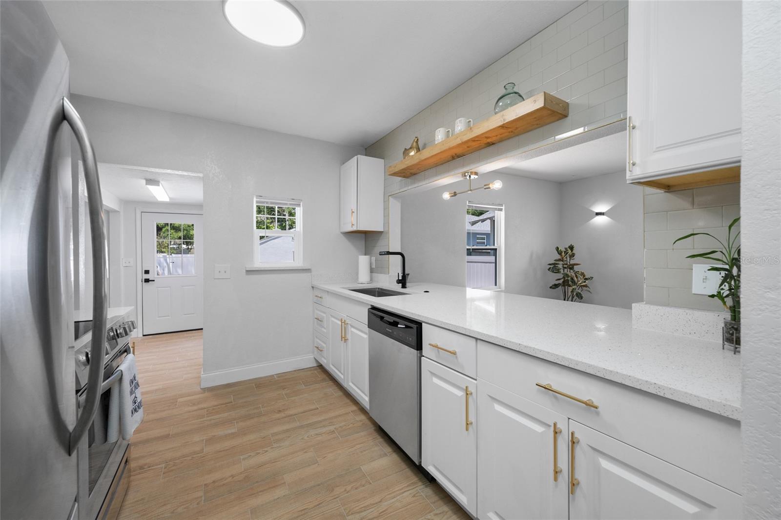 821 19TH AVE S, ST PETERSBURG, FL, 33705