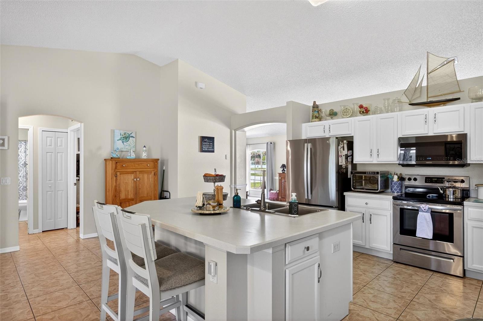 341 MARINERS GATE DR, EDGEWATER, FL, 32141