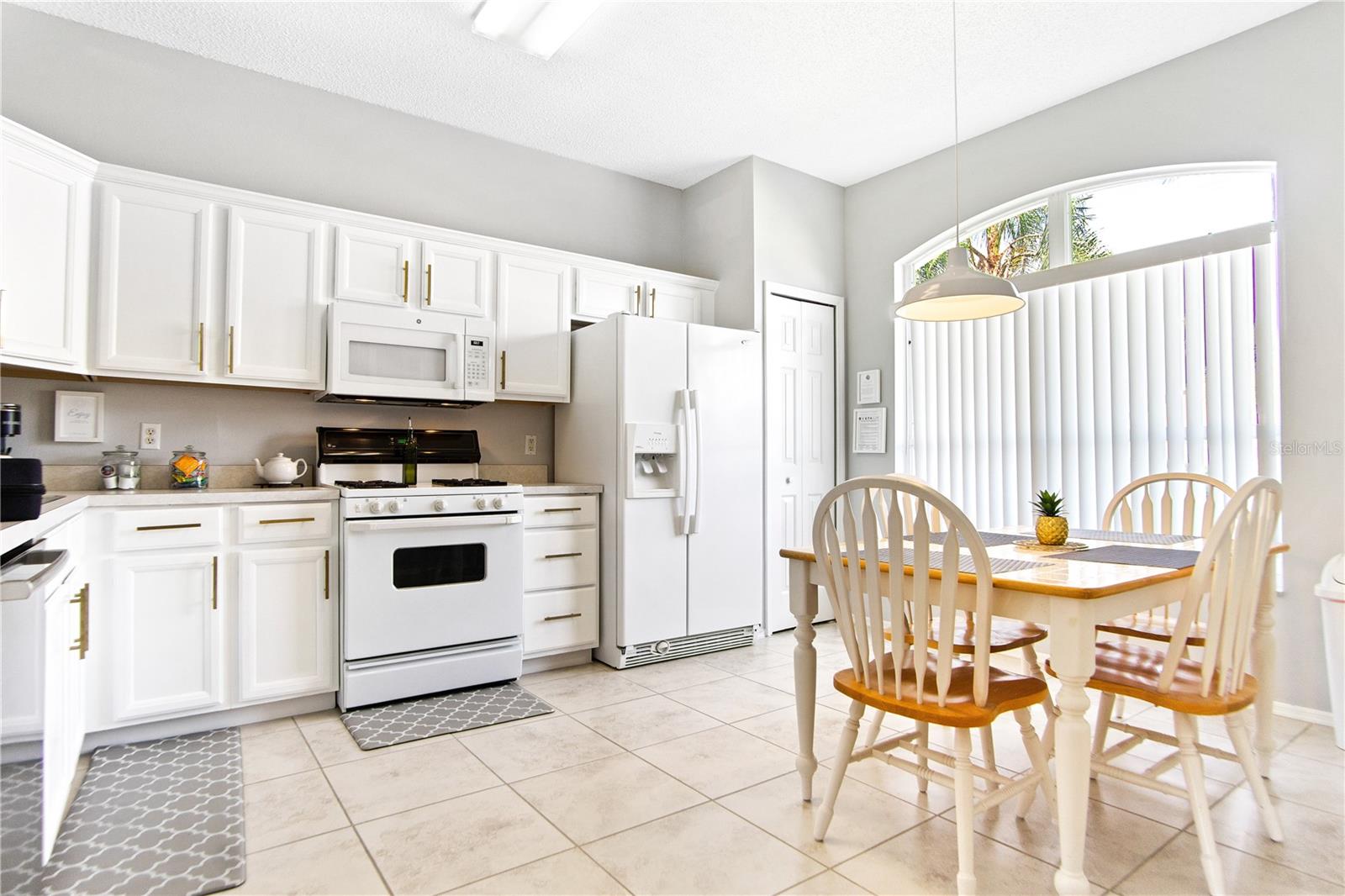 130 MARY JO LANE, DAVENPORT, FL, 33897