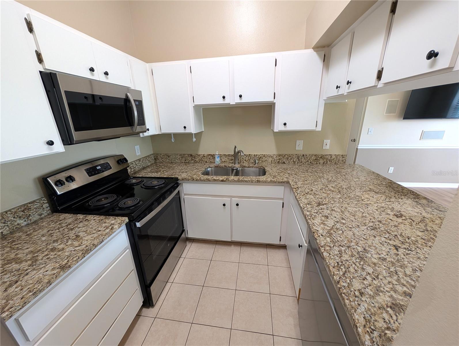 3002 W CLEVELAND ST #E10, TAMPA, FL, 33609