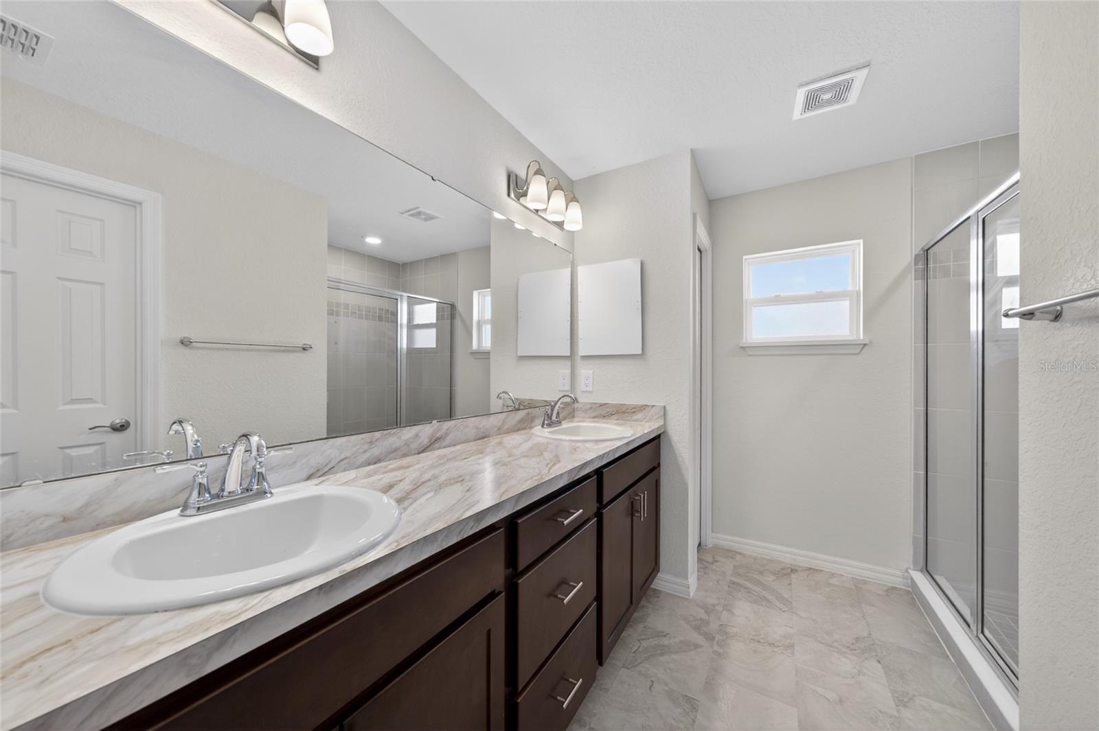 2024 NOBLE DR, DAVENPORT, FL, 33837