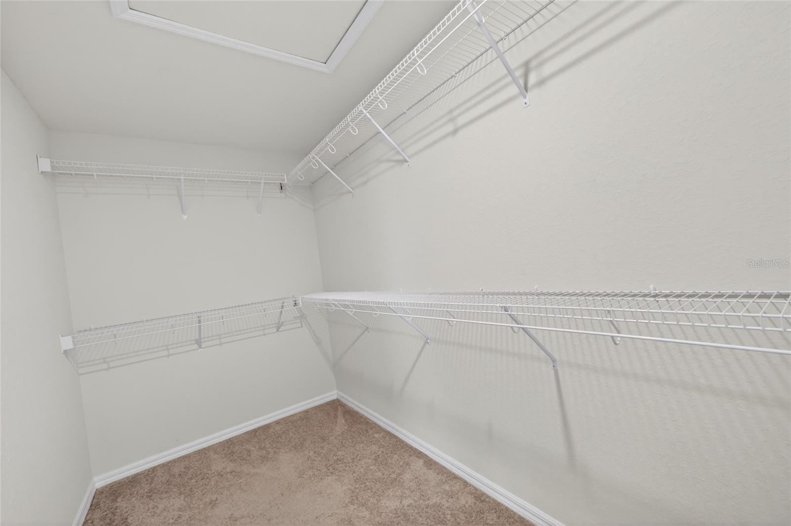 2024 NOBLE DR, DAVENPORT, FL, 33837