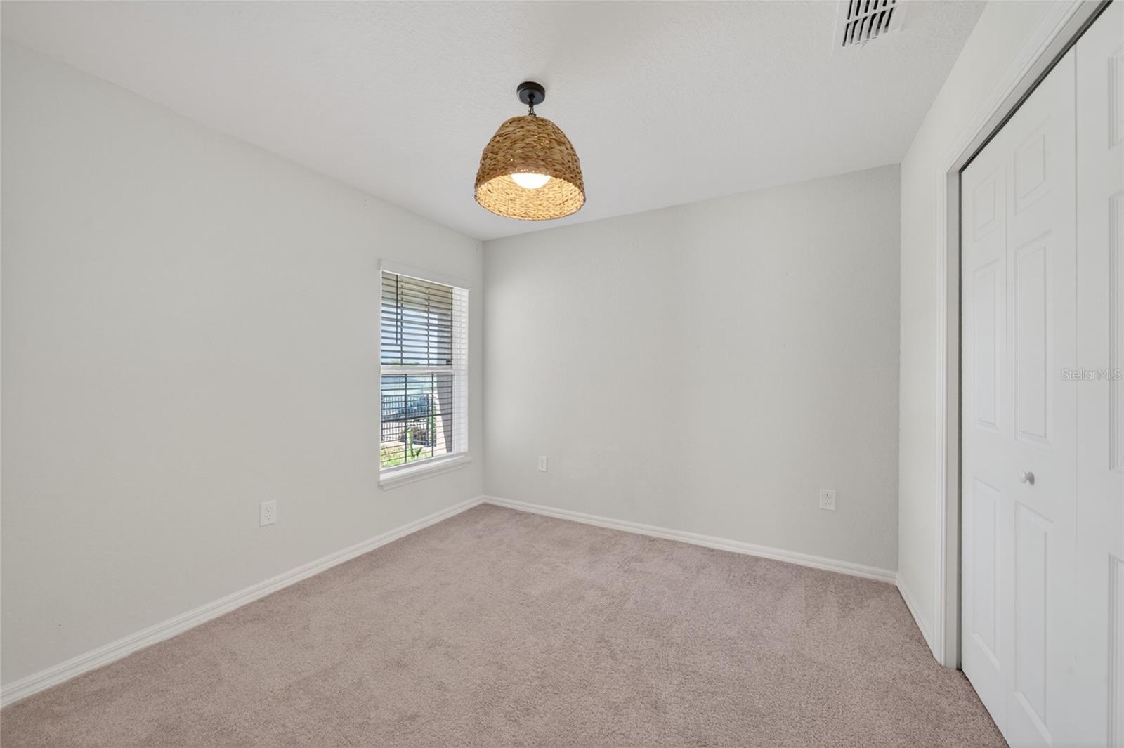 2024 NOBLE DR, DAVENPORT, FL, 33837