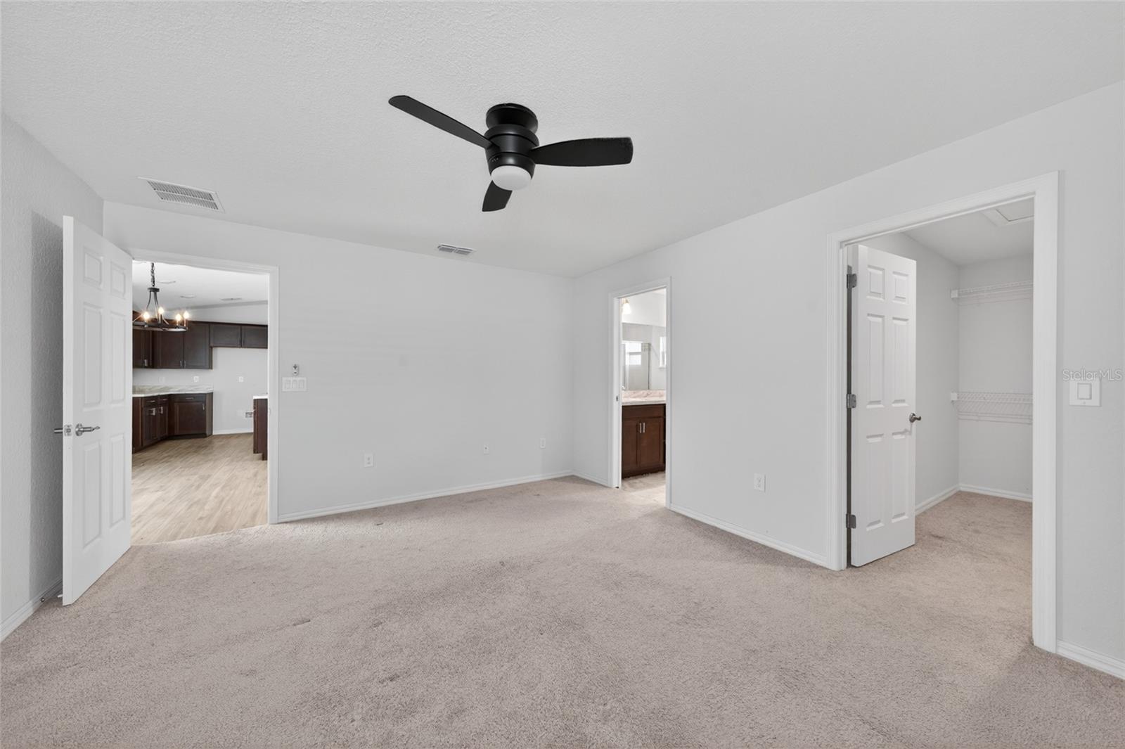 2024 NOBLE DR, DAVENPORT, FL, 33837