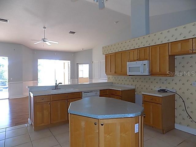 4641 SAMOSET DR, SARASOTA, FL, 34241