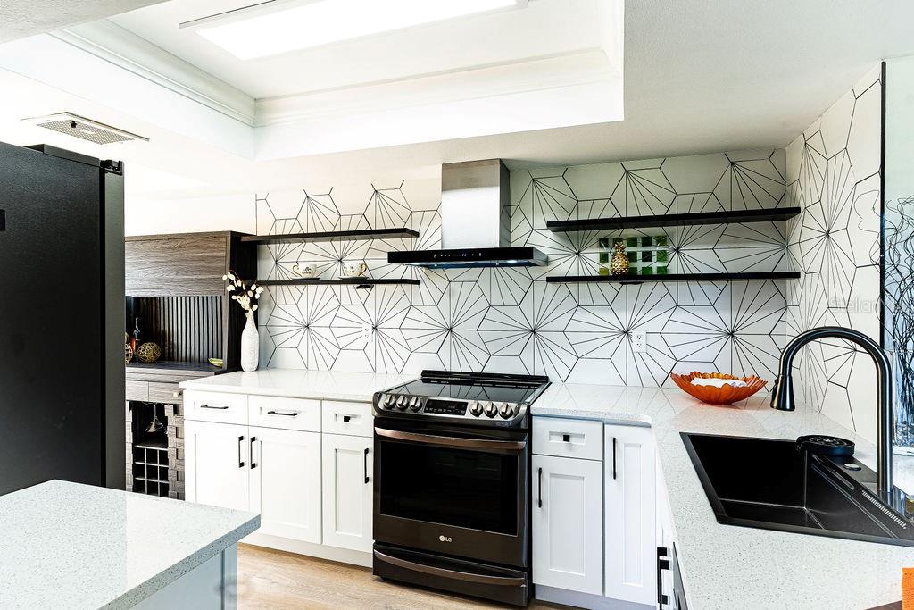 3151 LANDMARK DR #115, CLEARWATER, FL, 33761