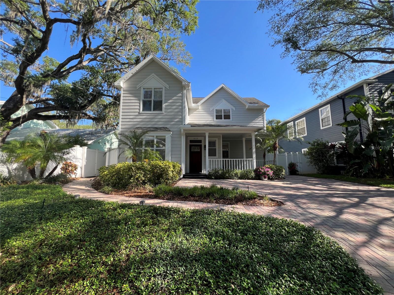 3113 W OAKELLAR AVE, TAMPA, FL, 33611