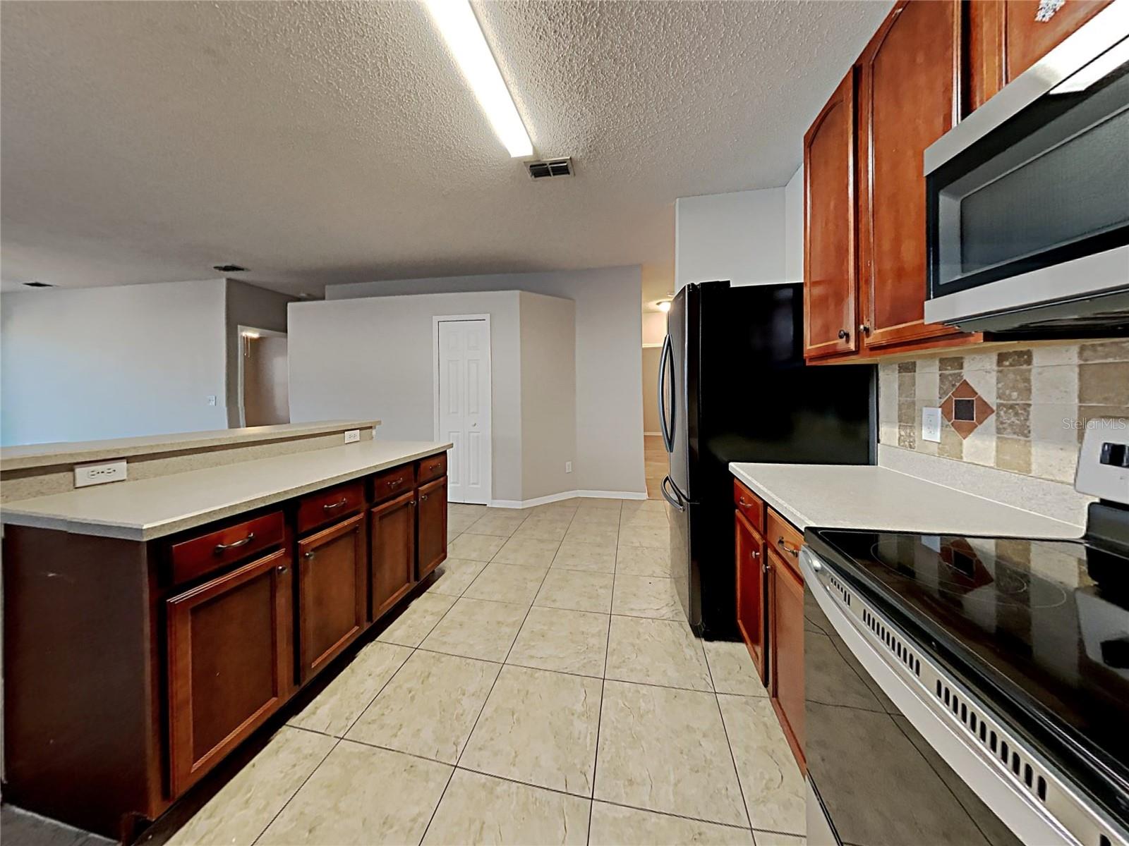 716 KNOLLWOOD DR, DAVENPORT, FL, 33837