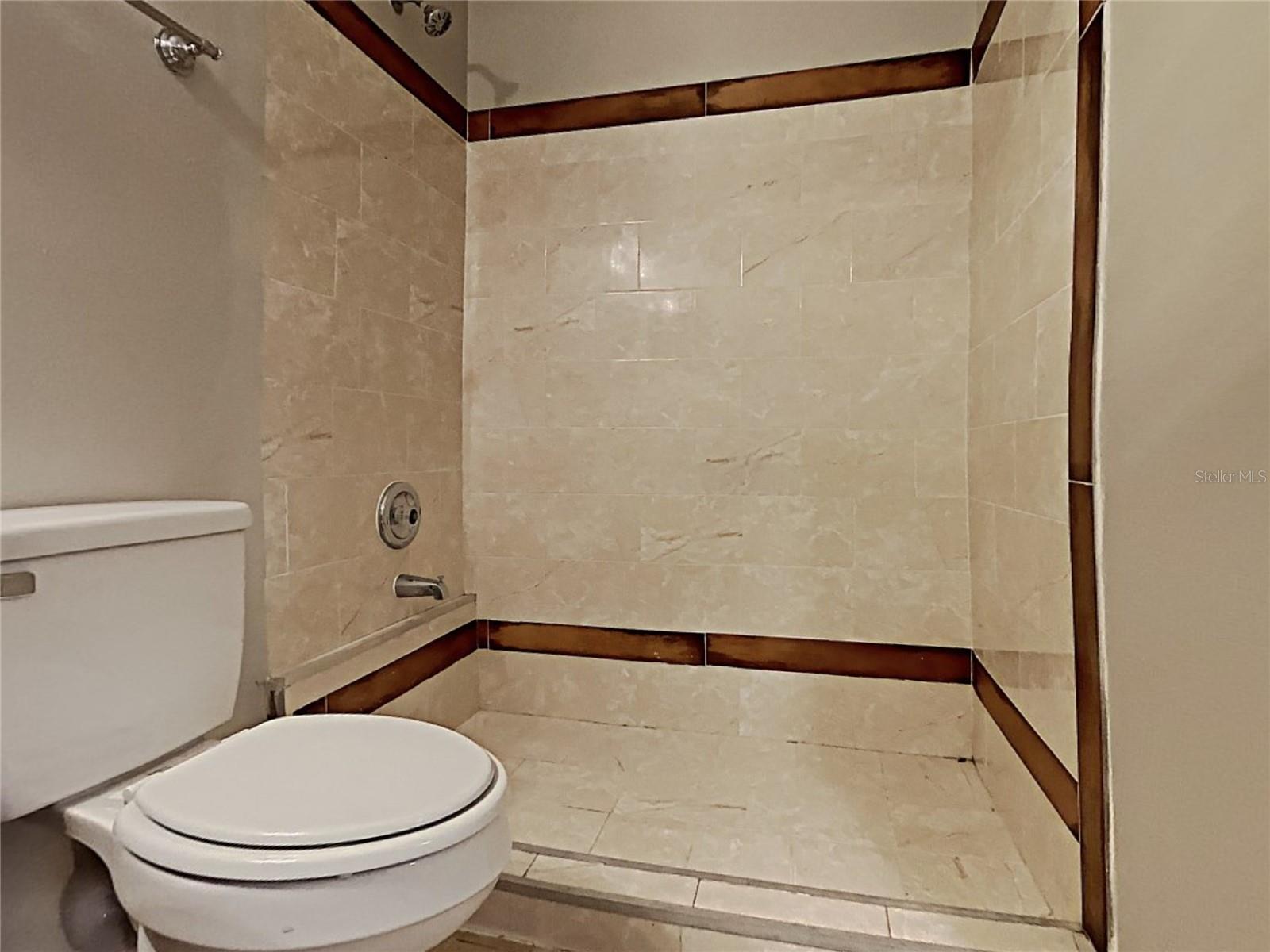 716 KNOLLWOOD DR, DAVENPORT, FL, 33837