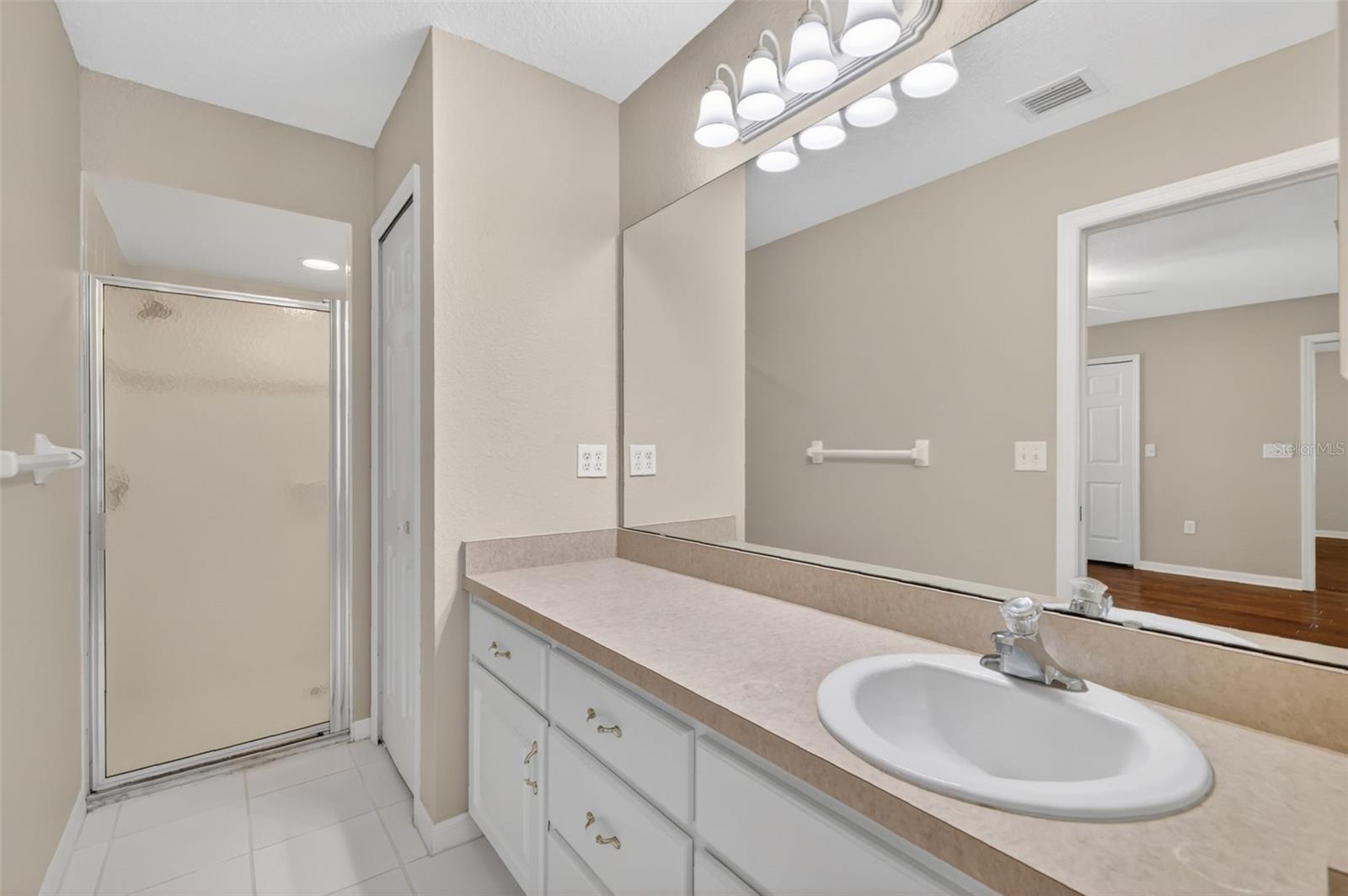 2721 BAY LAGOON WAY, TAVARES, FL, 32778