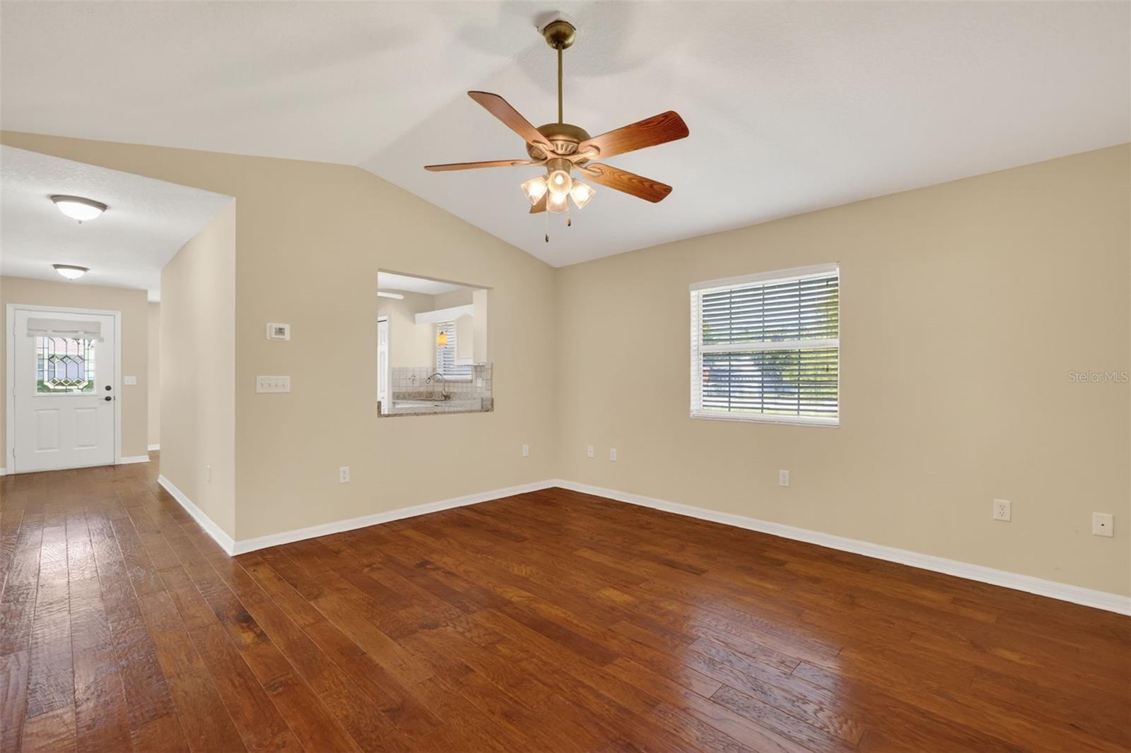 2721 BAY LAGOON WAY, TAVARES, FL, 32778